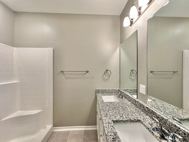 Building Photo - 3 Bedroom 2.5 Bathroom Townhomes at Villa Rosa! Now offering 1/2 OFF FIRST FULL MONTHS RENT!
