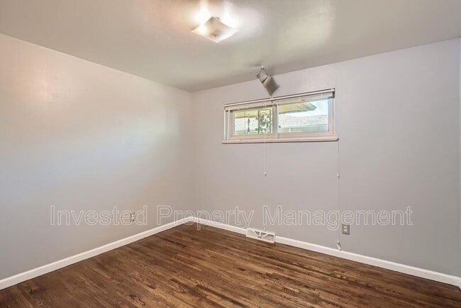 Building Photo - 1060 S Decatur St