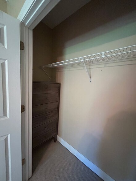 Building Photo - 29 Hillcrest Dr