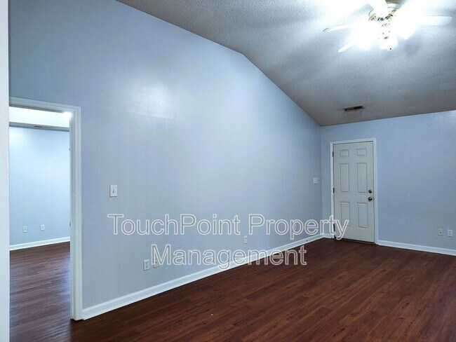 Building Photo - 1901 Timber Ln Dr