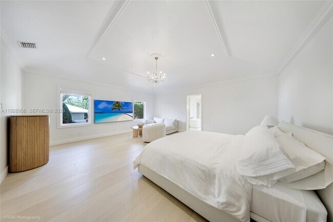 Building Photo - 55 Lagorce Cir