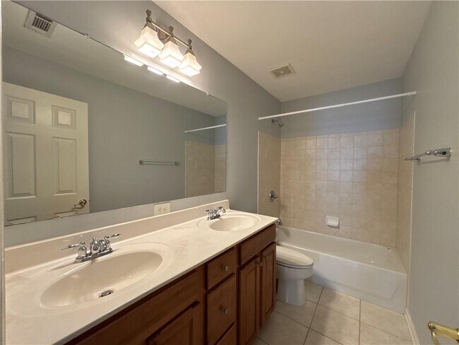 Building Photo - 230 Collins View Ct