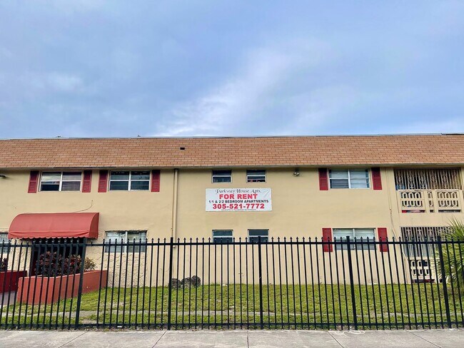 Building Photo - Renovated 1b1b for rent NOW