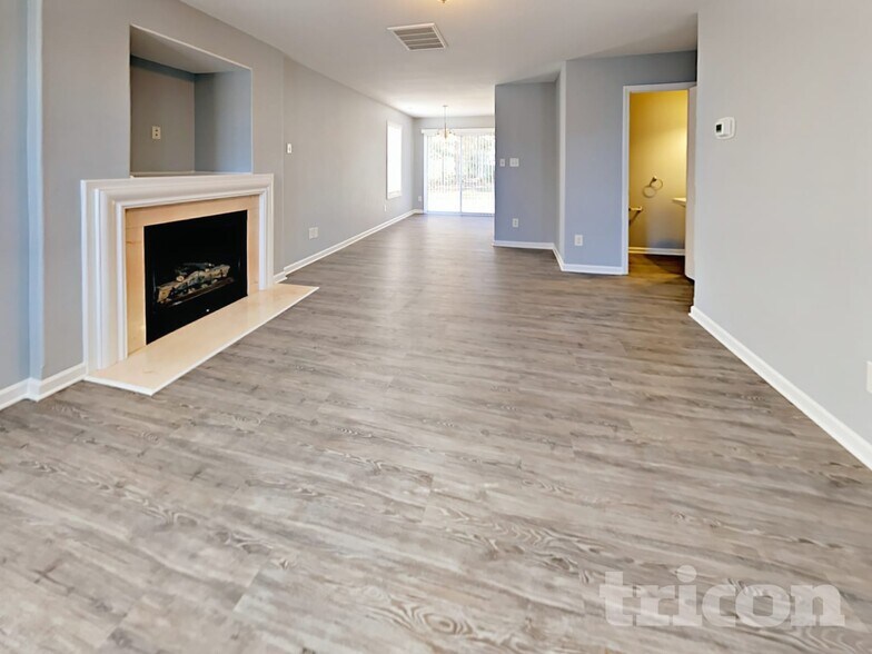 Building Photo - 3014 Great Falls Dr