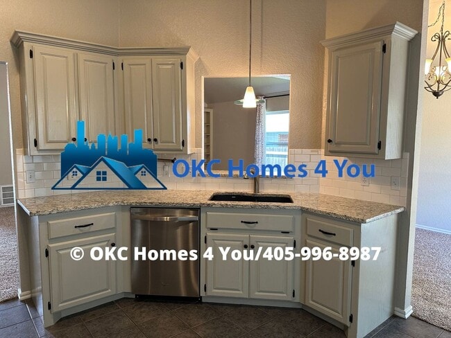 Building Photo - Beautiful 3 Bed 2 Bath in Twin Oaks