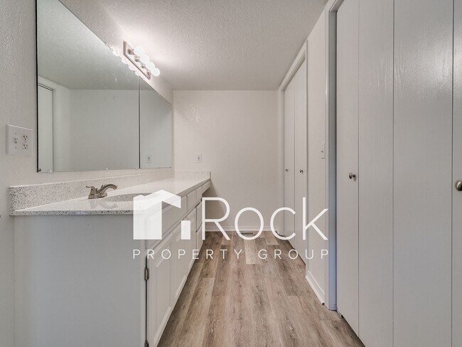 Building Photo - 4 Bedroom Home with Space Inside and Out! **Receive Your First Month FREE**