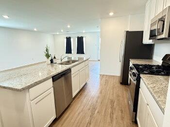 Building Photo - 2013 Paper Birch Pl