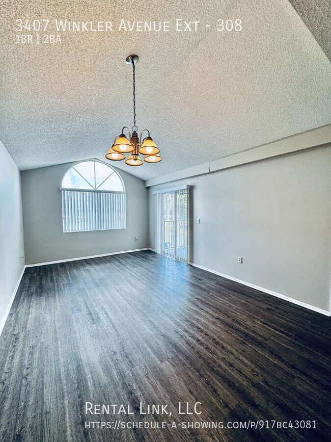 Building Photo - 3407 Winkler Ave Ext