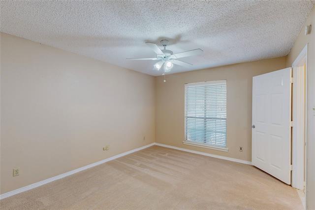 Building Photo - 1912 N Irving Heights Dr