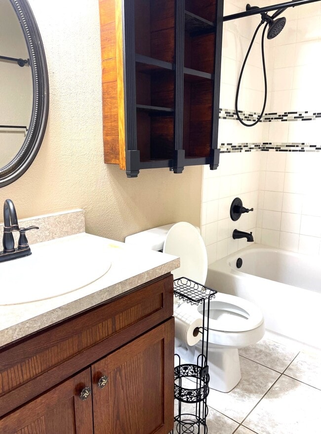 Building Photo - 1134 Somercotes Ln