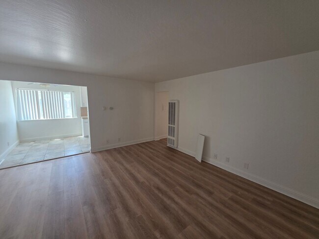 Building Photo - Discover 3528-3538 Agate in Santa Clara Open House Sunday August 2nd from 12noon-3pm