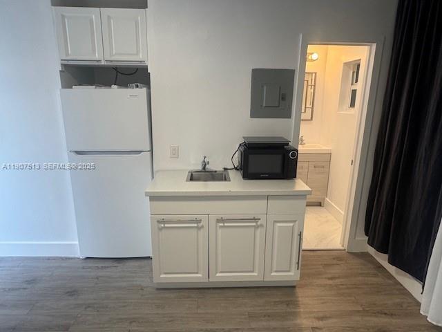 Building Photo - 9920 Collins Ave