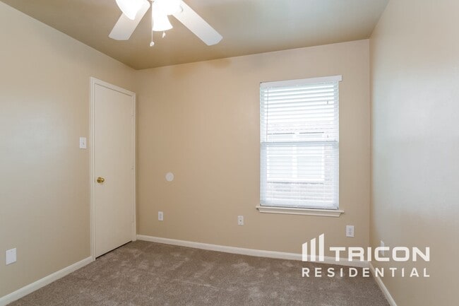 Building Photo - 20719 Wheaton Creek Ct