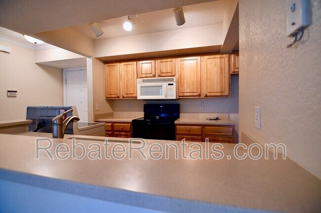 Building Photo - 10075 Gate Pkwy N