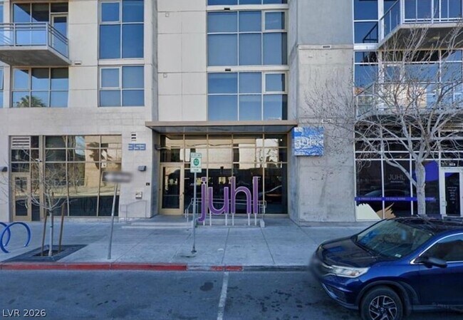 Building Photo - 353 E Bonneville Ave