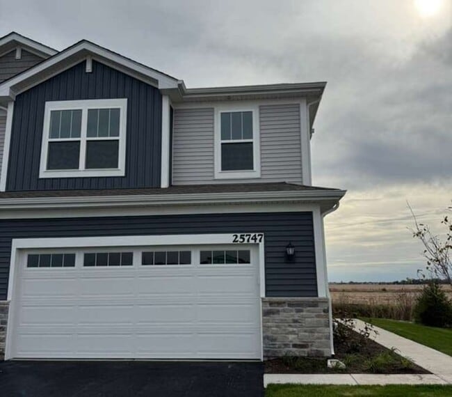 Primary Photo - 25747 W Yorkshire Dr