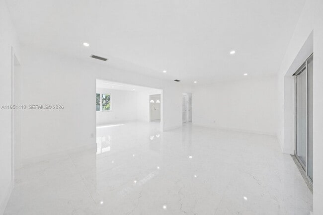 Building Photo - 7021 SW 107th St