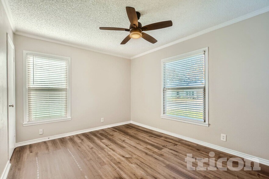 Building Photo - 10630 Newcombe Dr