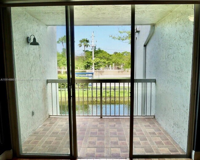 Building Photo - 4623 NW 97th Ct