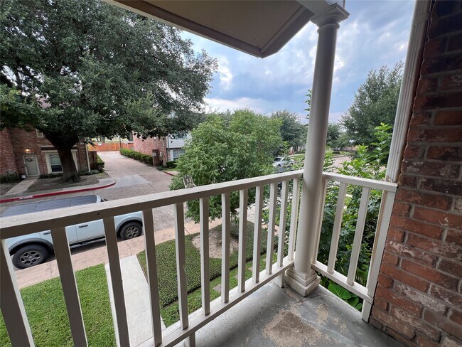 Building Photo - 5801 Lumberdale Rd