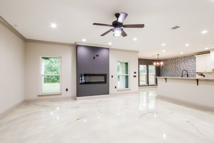 Building Photo - 1823 Black Bear Dr