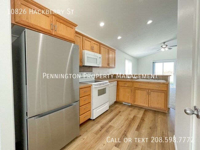 Building Photo - 10826 Hackberry St