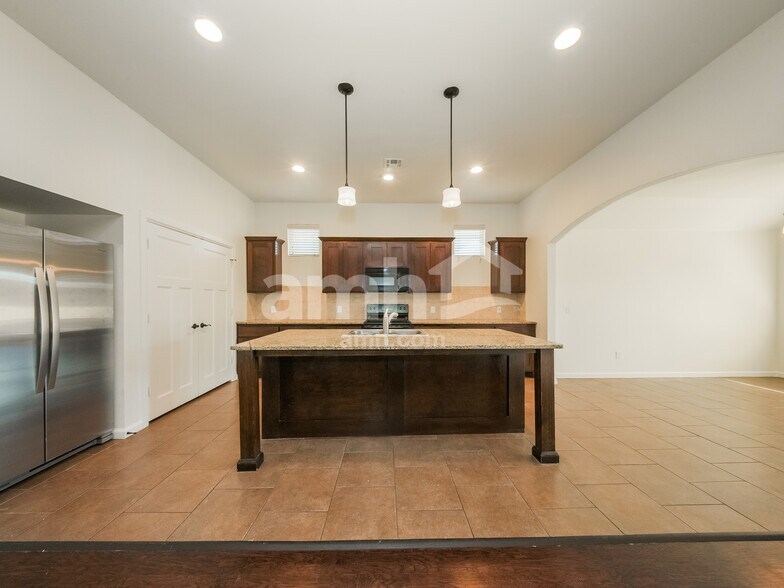 Building Photo - 11217 NW 102nd St