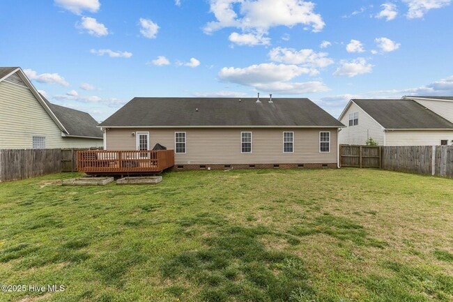 Building Photo - 8246 English Saddle Dr