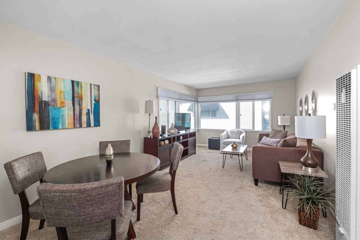 Building Photo - 58 10th Ct