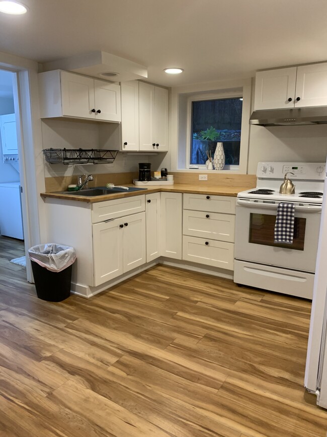 new kitchen - 2814 SE Yamhill St