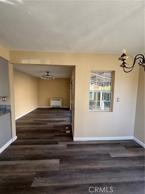 Building Photo - 921 Carob Way