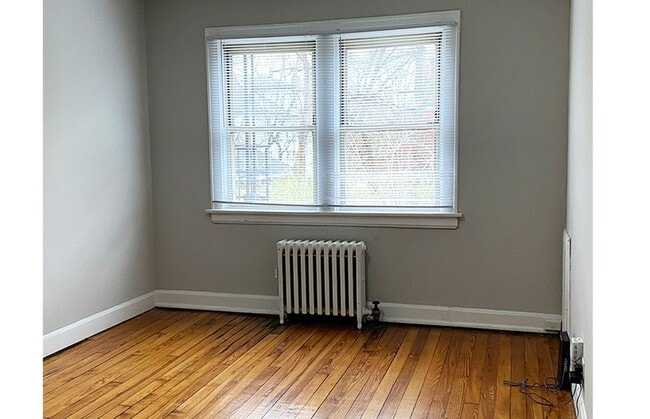 Interior Photo - The Jonathan