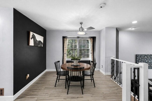 Building Photo - 29374 Glen Oaks Blvd W