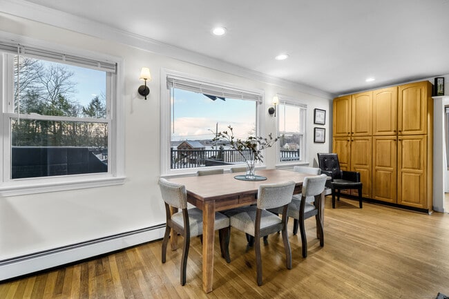 Building Photo - 25 Cottage Grove Rd