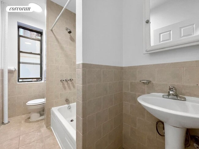 Building Photo - 528 W 152nd St