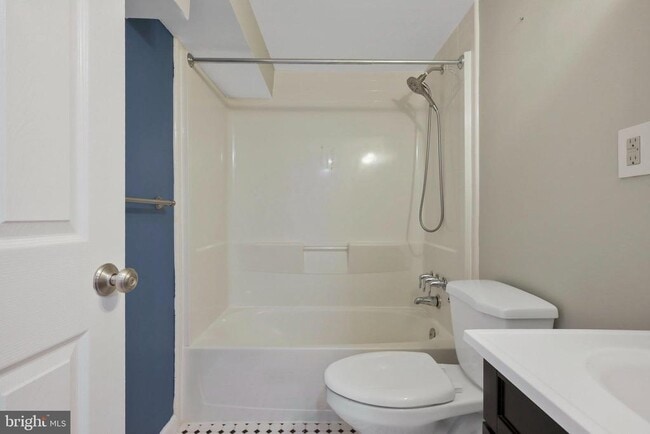 Building Photo - 3030 Manning St