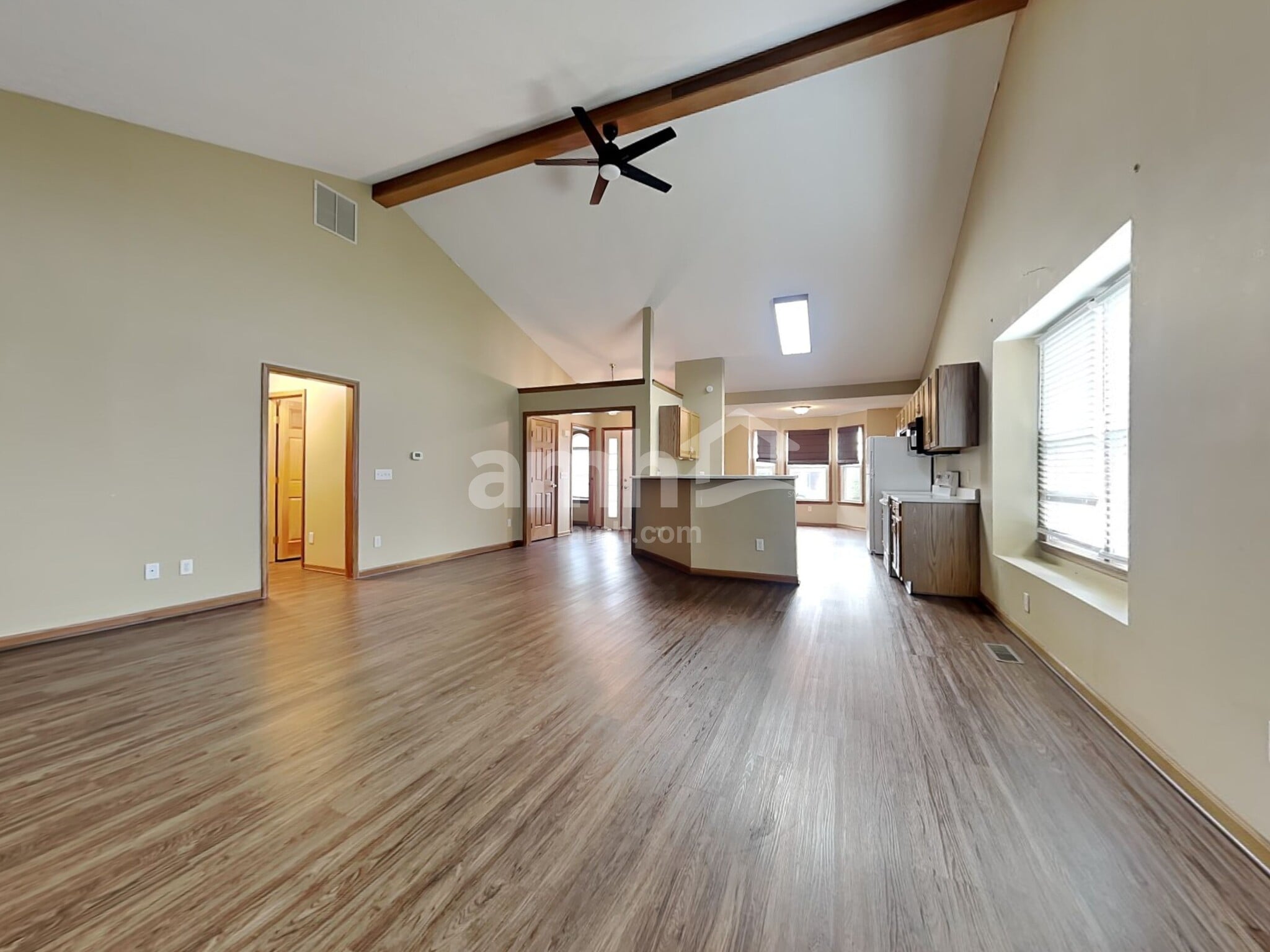 Building Photo - 1052 Windsor Crossing