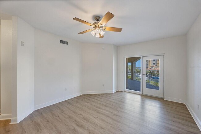 Building Photo - 14041 Bellagio Way