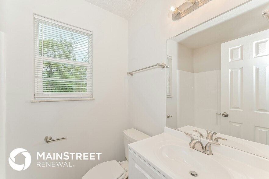 Building Photo - 7218 Ashford Glen Dr