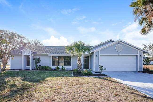 Building Photo - 244 SW 22nd Pl