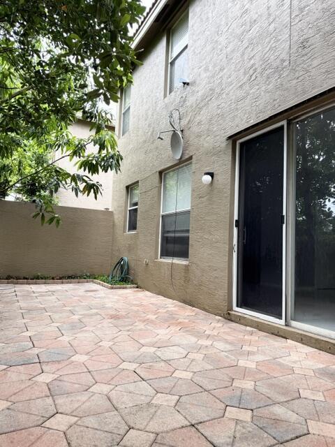 Building Photo - 5487 Queenship Ct