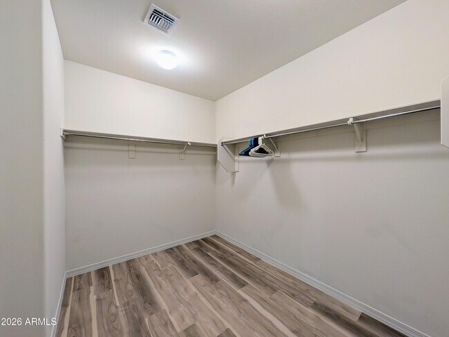 Building Photo - 5902 N 86th Dr