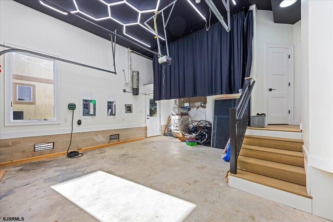 Building Photo - 31 Seaside Ct