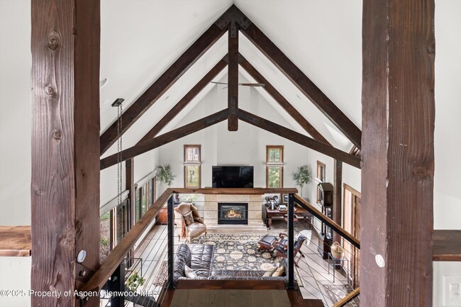 Building Photo - 160 Equestrian Way