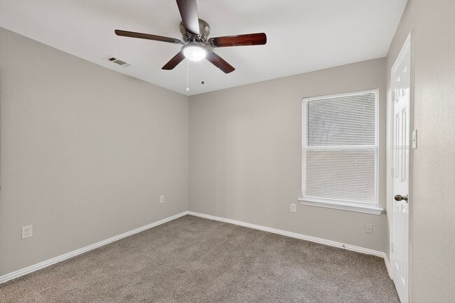 Building Photo - Charming 4-Bedroom Home on Quiet Cul-de-Sac | Move-In Ready | Deposit Alternative Available