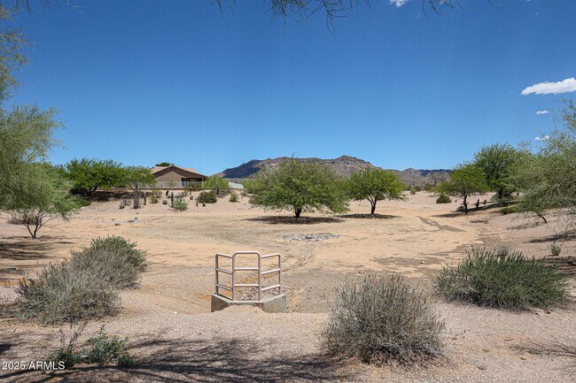 Building Photo - 2318 N Boulder Mountain