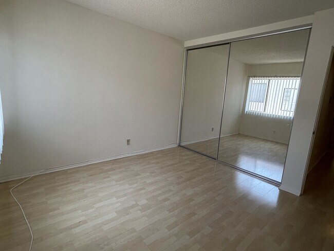 Building Photo - Cozy 3 bedroom Condo in the most desired neighborhood at City of Alhambra
