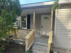 Building Photo - Two Bed/One Bath Renovated Home in Histori...