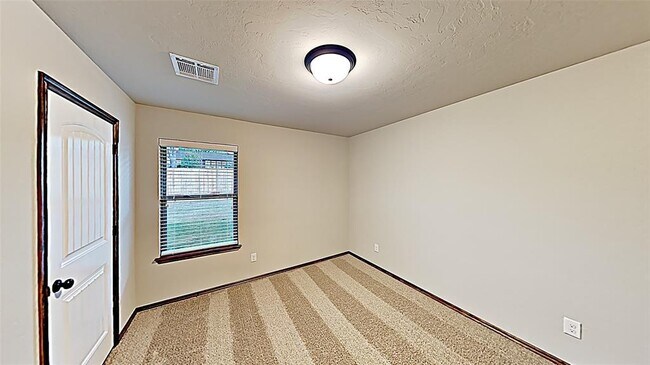 Building Photo - 412 Charles Ct