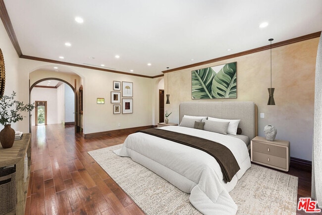 Building Photo - 2108 San Ysidro Dr